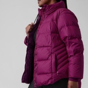 Athleta Puffer Jacket. Small. Only worn a couple times. Excellent condition.